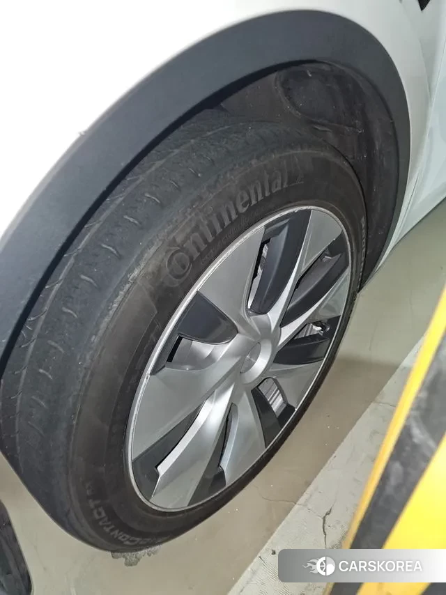 Tesla Model Y id 2970052 из Кореи 10