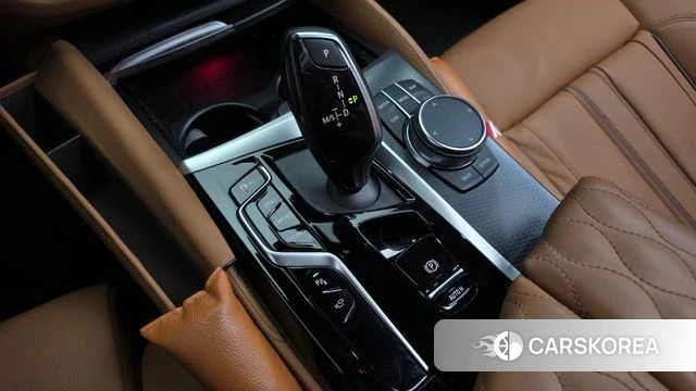 BMW 5 Series (G30) id 4640616 из Кореи 19