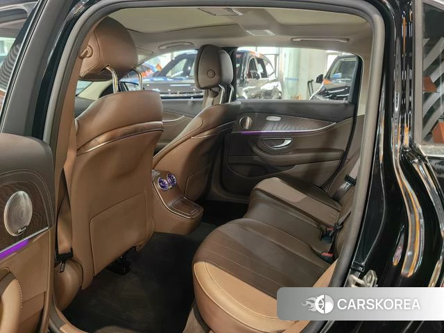Mercedes-Benz E-class PHEV id 4242115 из Китая 9