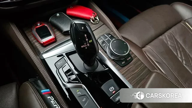 BMW 5 Series (G30) id 3014087 из Кореи 19