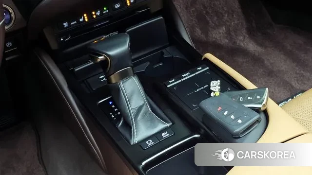 Lexus ES300h 7th generation id 3301444 из Кореи 19