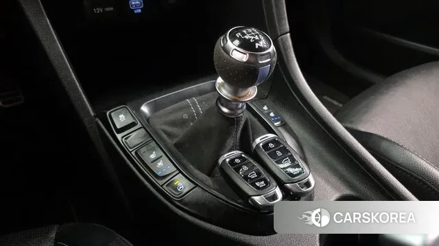 Hyundai Veloster (JS) id 3611608 из Кореи 19