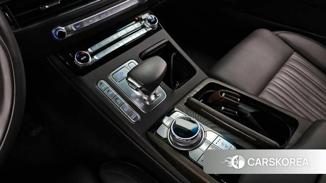 Genesis G90 id 4285431 из Кореи 19