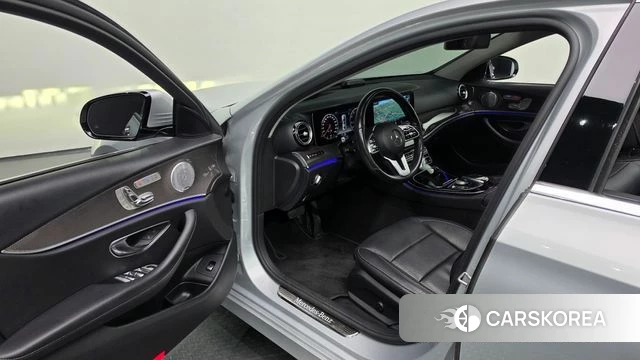 Mercedes-Benz E-Class W213 id 4581233 из Кореи 30