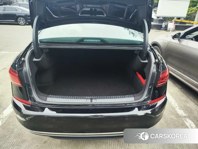 Volkswagen Passat id 4277849 из Китая 9