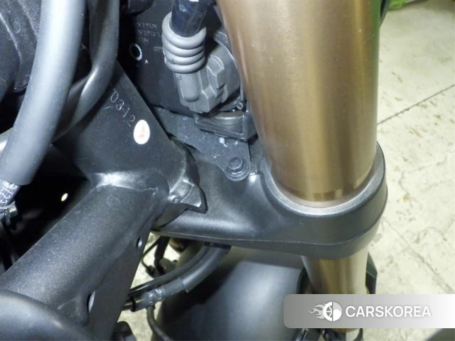 Honda CB650R-2 id 4184375 из Японии 31