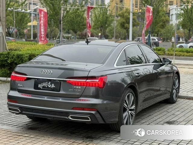 Audi A6L id 4242214 из Китая 15