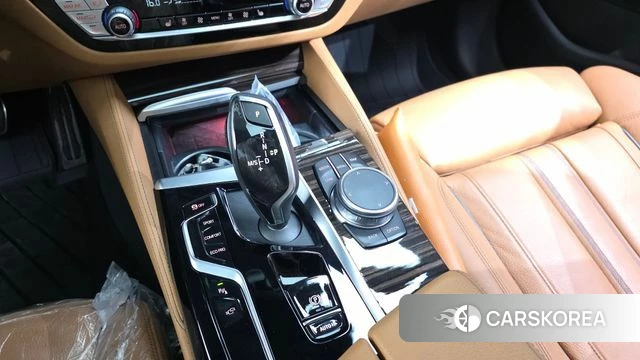 BMW 5 Series (G30) id 4573595 из Кореи 32
