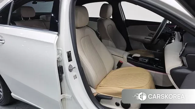 Mercedes-Benz A-Class W177 id 3468755 из Кореи 19