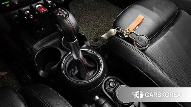 Mini Cooper S id 3018897 из Кореи 19