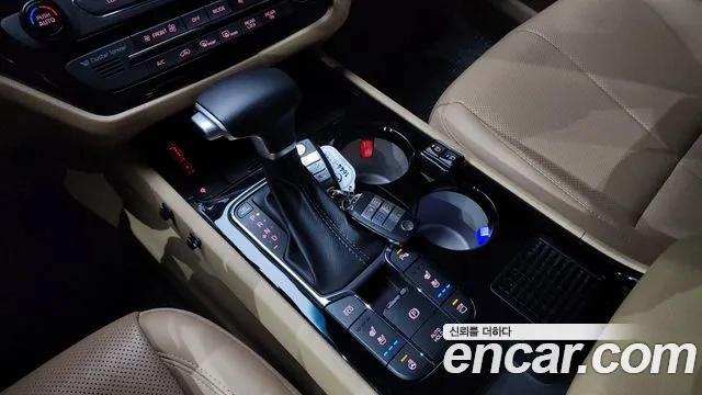 Kia The New Carnival id 2912020 из Кореи 19