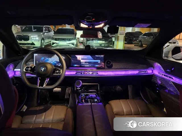 BMW i7 (G70) id 3074507 из Кореи 17