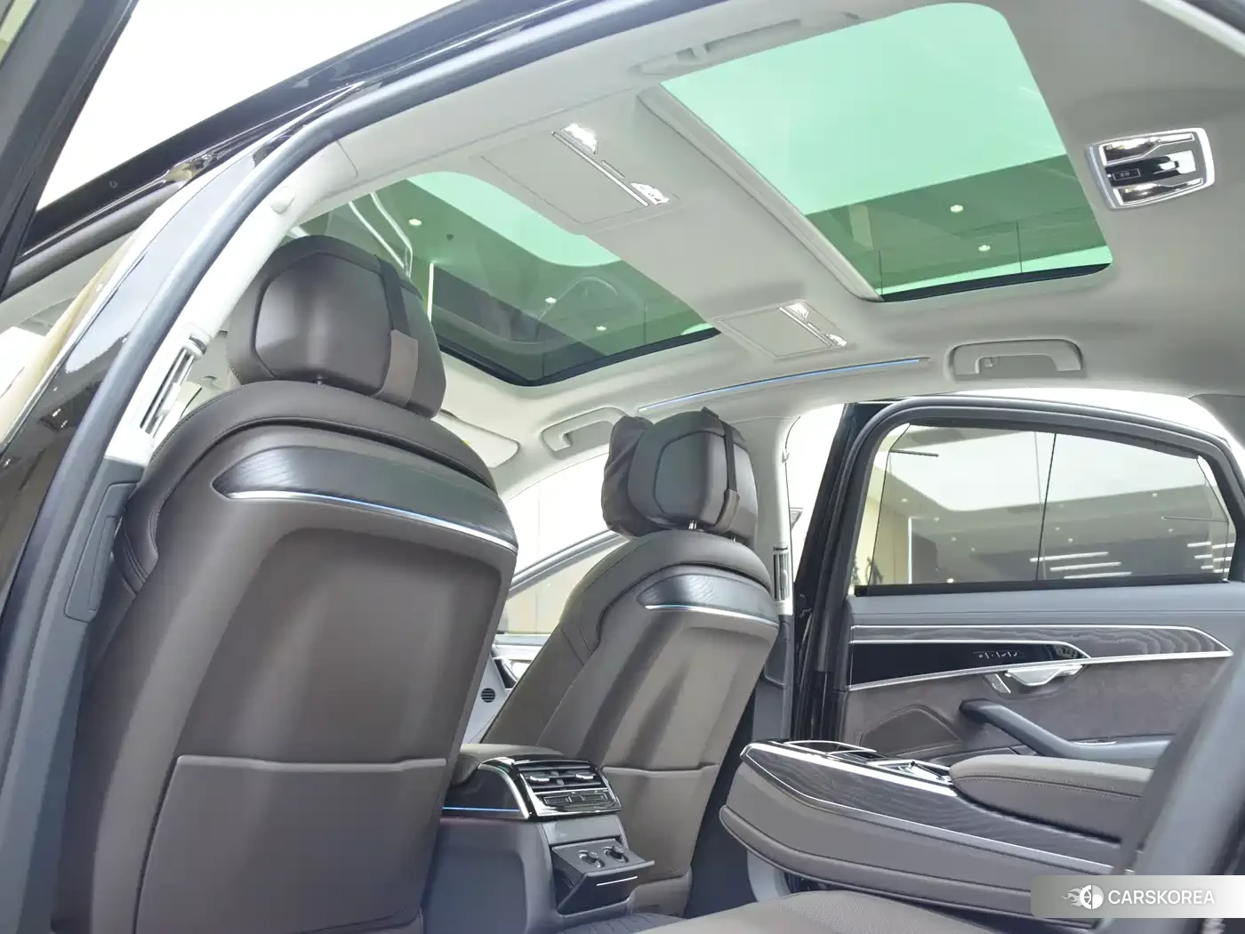 Audi A8 id 4548321 из Китая 15