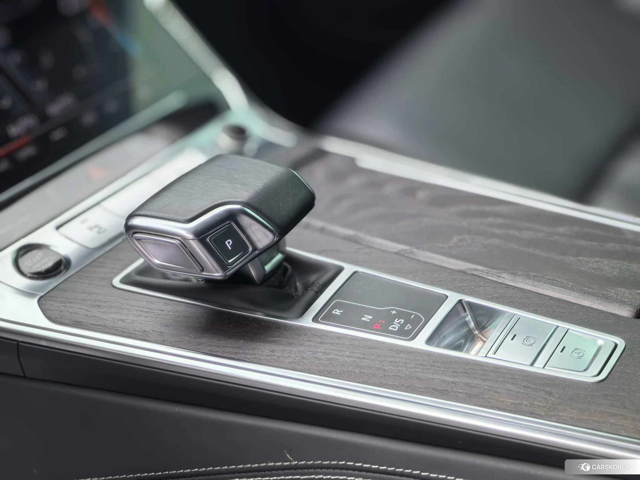 Audi A6L id 4405859 из Китая 21