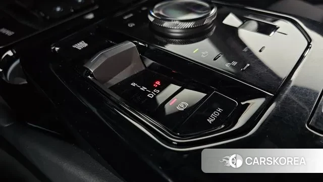 BMW 5 Series (G60) id 3599908 из Кореи 19