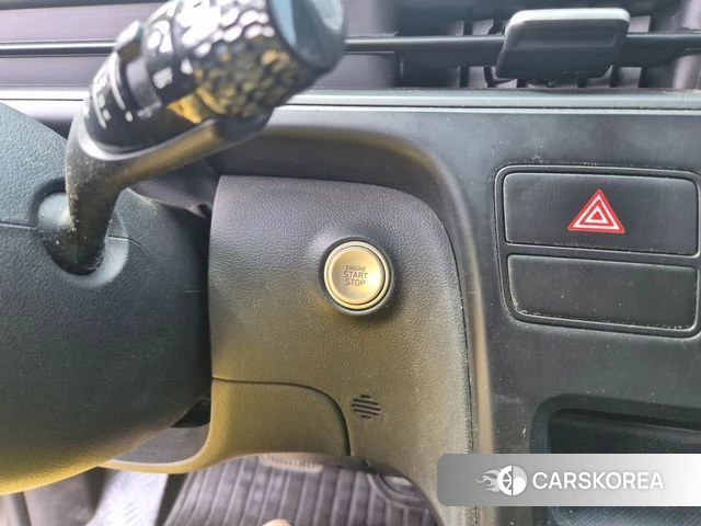 Hyundai Staria id 3833355 из Кореи 18