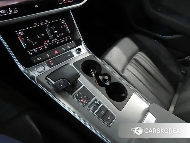 Audi A6 (C8) id 3041398 из Кореи 19