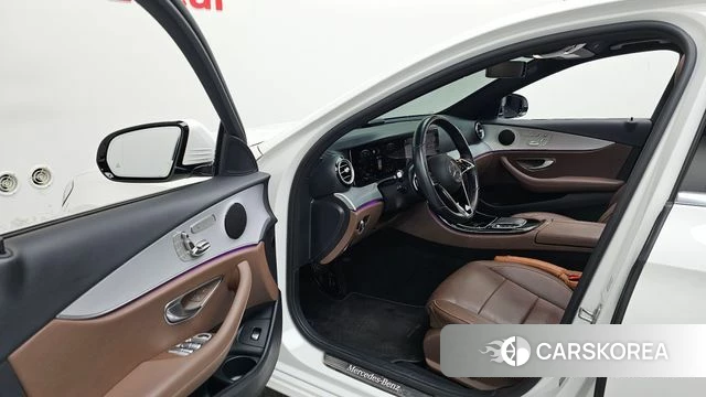 Mercedes-Benz E-Class W213 id 4550905 из Кореи 31