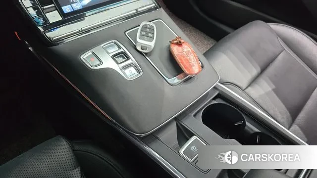 Hyundai The New Grandeur IG id 3044067 из Кореи 19