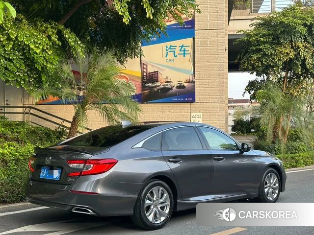Honda Accord id 4313597 из Китая 26