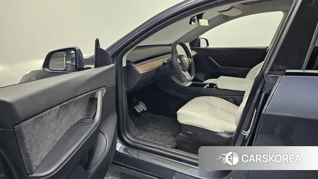 Tesla Model Y id 3453631 из Кореи 19