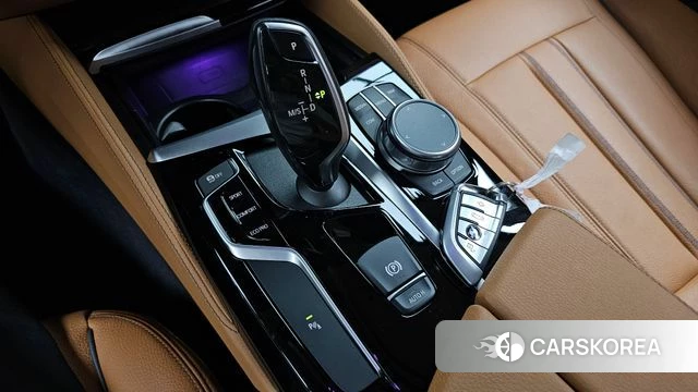 BMW 5 Series (G30) id 3965844 из Кореи 19