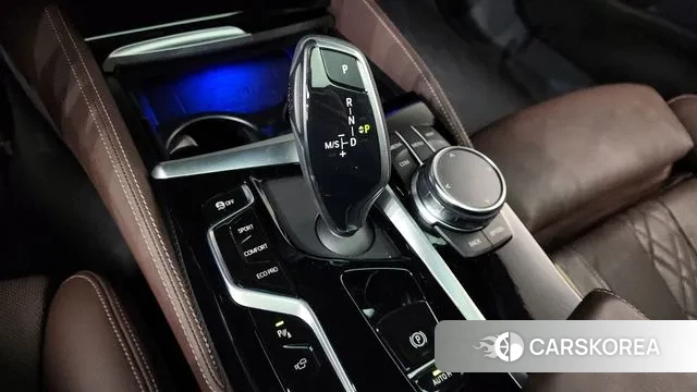 BMW 5 Series (G30) id 3701325 из Кореи 19