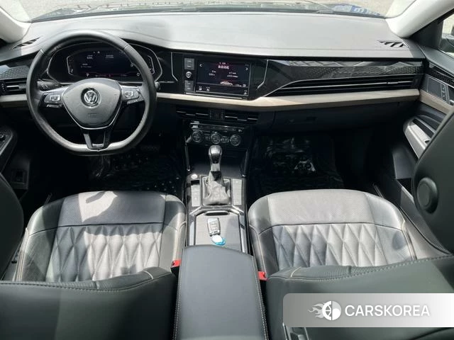 Volkswagen Passat id 4238967 из Китая 16