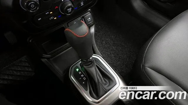 Jeep Renegade id 2838249 из Кореи 19