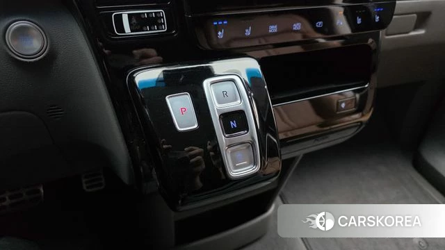 Hyundai Staria id 4283142 из Кореи 19