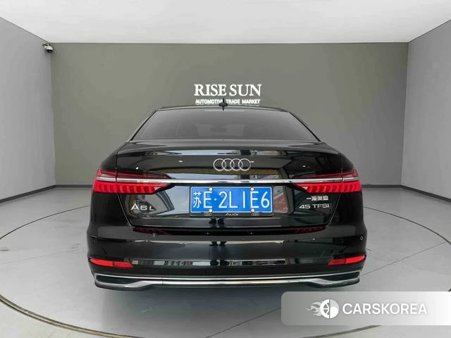 Audi A6L id 4240889 из Китая 16