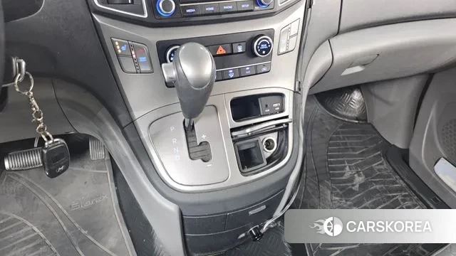 Hyundai The New Grand Starex id 3635747 из Кореи 19