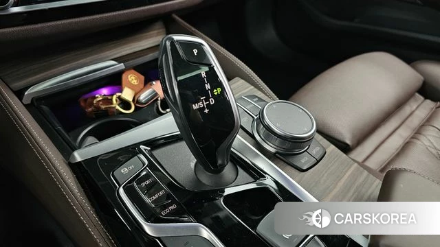 BMW 5 Series (G30) id 4683975 из Кореи 33