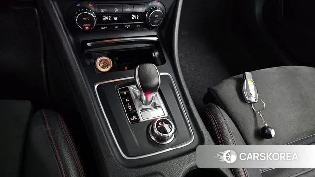 Mercedes-Benz A-Class W176 id 3536405 из Кореи 19