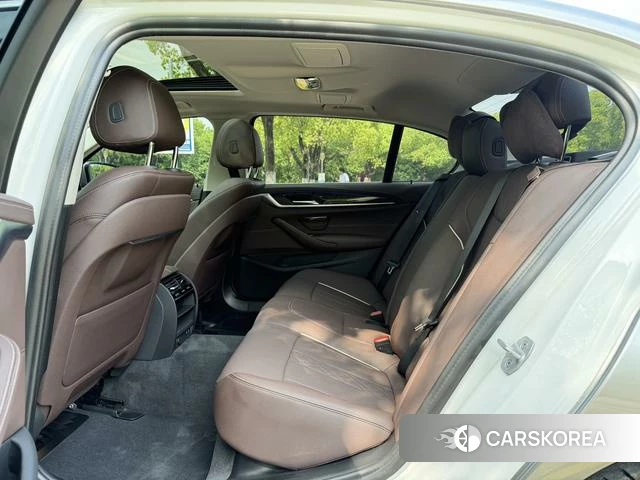 BMW 5 series id 4368104 из Китая 17