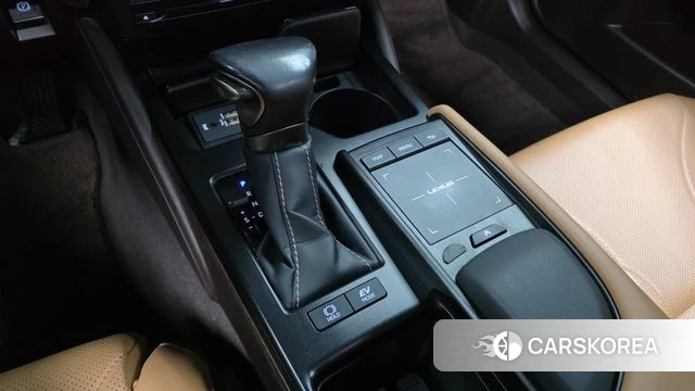 Lexus ES300h 7th generation id 4785689 из Кореи 19
