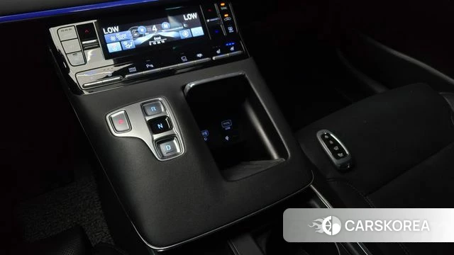 Hyundai The New Grandeur IG Hybrid id 4610034 из Кореи 32