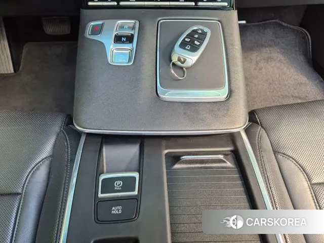 Hyundai The New Grandeur IG id 3120915 из Кореи 19