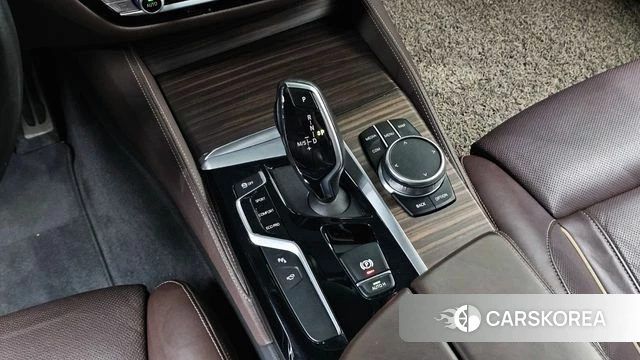 BMW 5 Series (G30) id 4702912 из Кореи 19