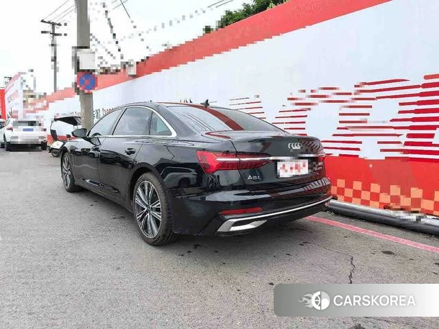 Audi A6L id 4374675 из Китая 9