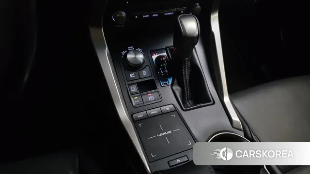 Lexus NX300h id 3617299 из Кореи 19