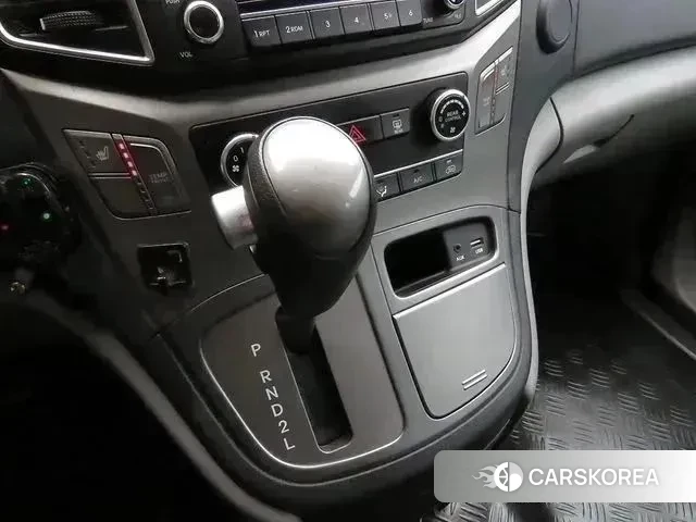 Hyundai The New Grand Starex id 3687399 из Кореи 19