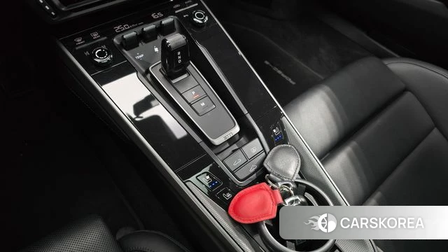 Porsche 911(992) id 3806933 из Кореи 19