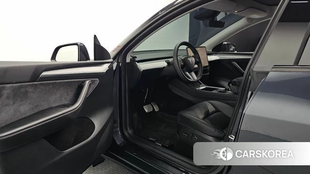 Tesla Model Y id 4706111 из Кореи 32