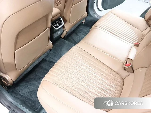 Hyundai Grandeur Hybrid (GN7) id 3410312 из Кореи 19