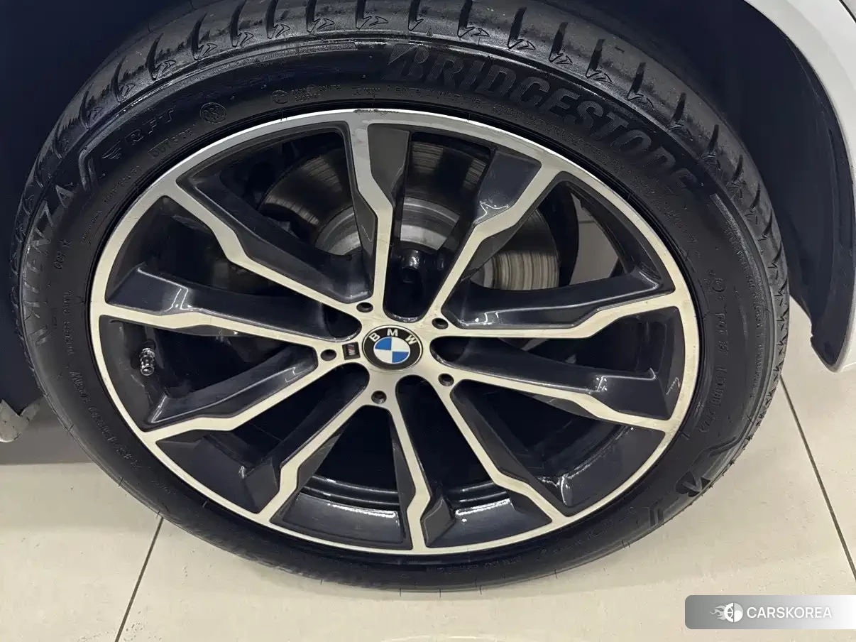 BMW X3 id 4634730 из Китая 17
