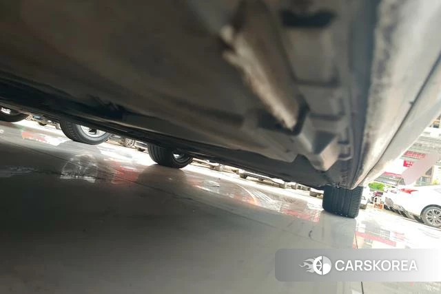 Audi A4L id 4328619 из Китая 16