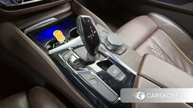 BMW 5 Series (G30) id 3439015 из Кореи 19