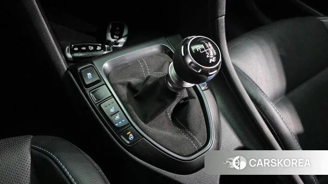 Hyundai Veloster (JS) id 4378046 из Кореи 29