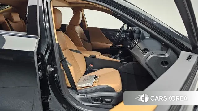 Lexus ES300h 7th generation id 3732525 из Кореи 19